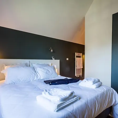 Sleeps 10 Pool Wifi Biarritz