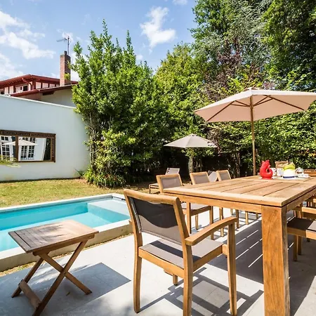 Sleeps 10 Pool Wifi *
